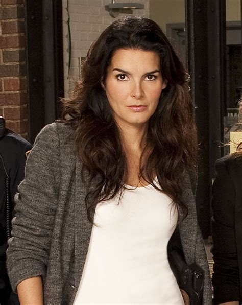 angie harmon Search